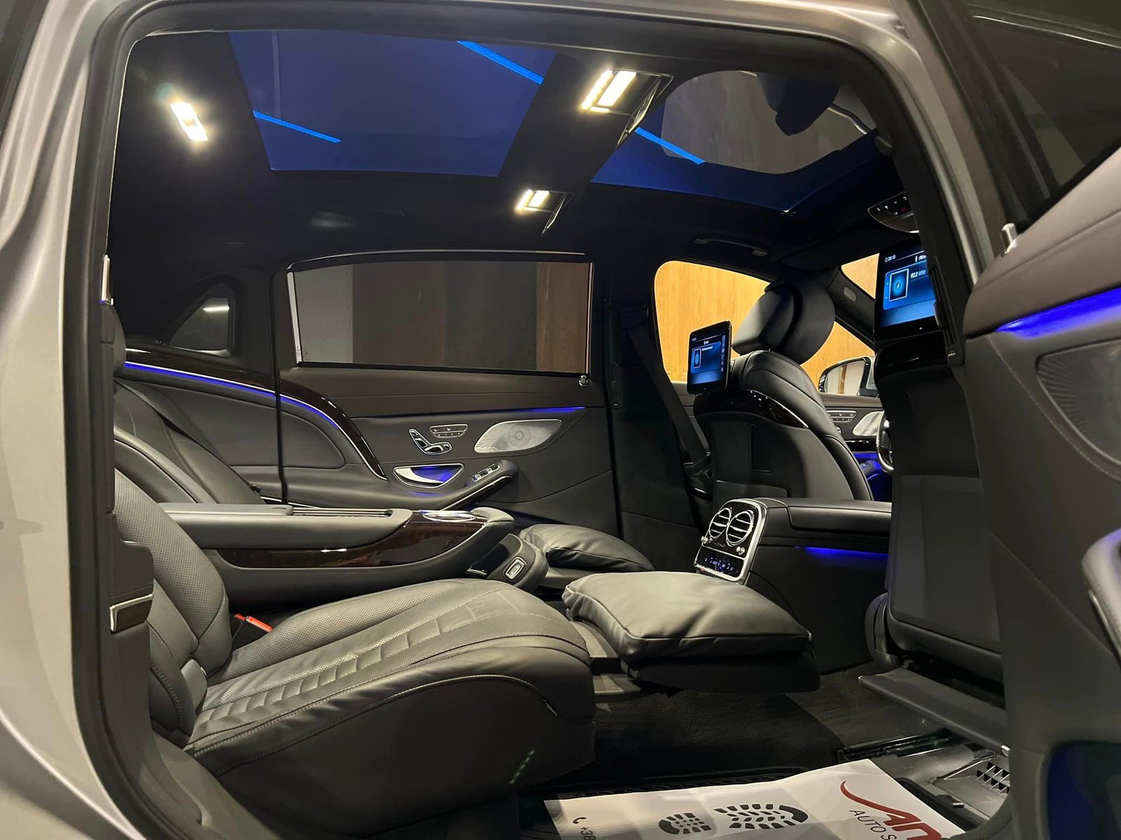 MERCEDES-BENZ S CLASS 560 “MAYBACH”