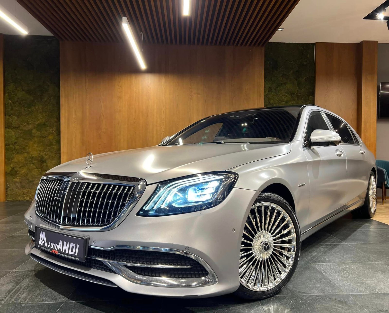 MERCEDES-BENZ S CLASS 560 “MAYBACH”