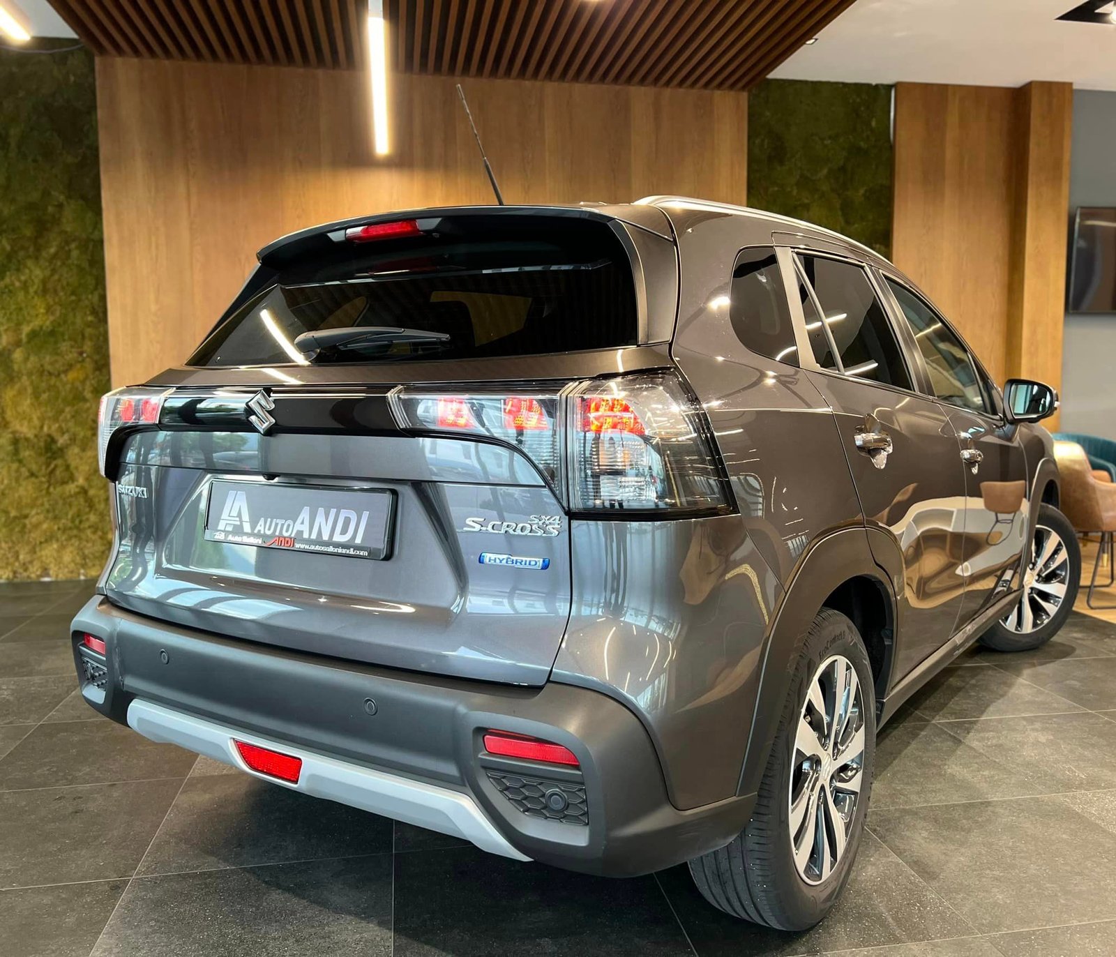 𝐒𝐔𝐙𝐔𝐊𝐈 𝐒-𝐂𝐑𝐎𝐒𝐒 𝐒𝐗𝟒 1.4 𝐁𝐄𝐍𝐙𝐈𝐍/𝐇𝐘𝐁𝐑𝐈𝐃