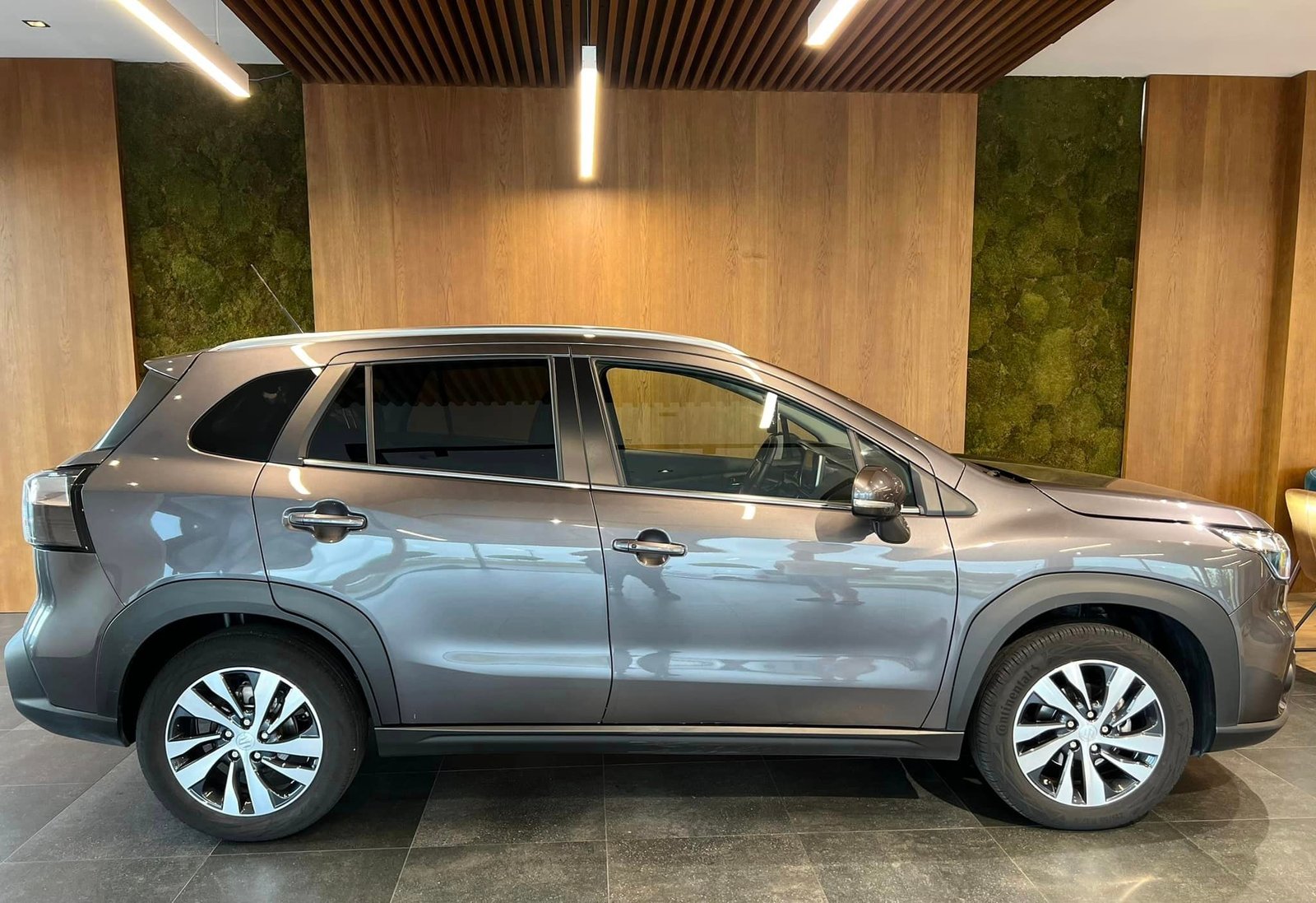 𝐒𝐔𝐙𝐔𝐊𝐈 𝐒-𝐂𝐑𝐎𝐒𝐒 𝐒𝐗𝟒 1.4 𝐁𝐄𝐍𝐙𝐈𝐍/𝐇𝐘𝐁𝐑𝐈𝐃